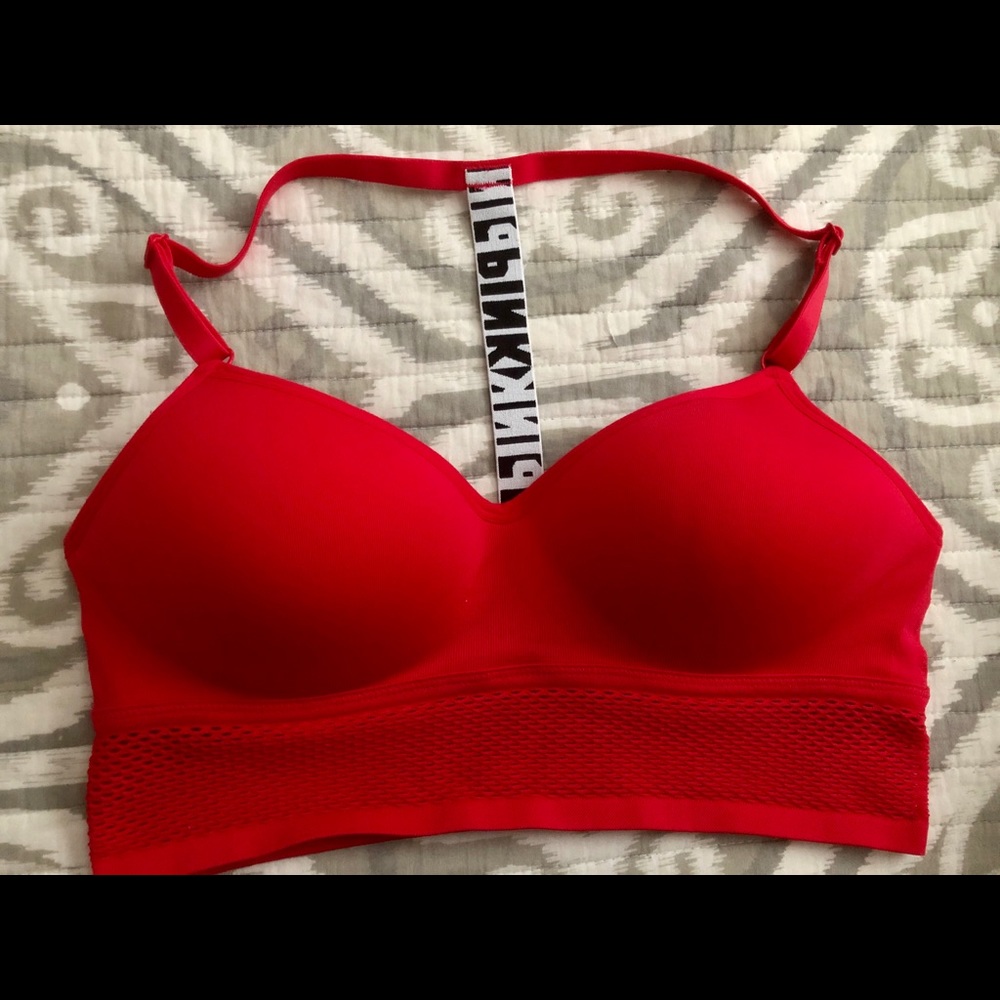 Victoria’s Secret Pink sports bra